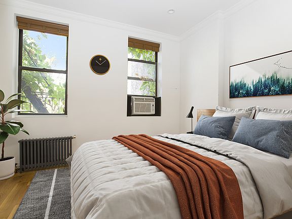 2nd image of 45 Carmine St #3FF