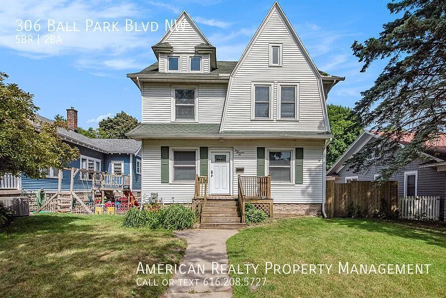 5 bed, 2870 sqft, $3,400 — Photo 1