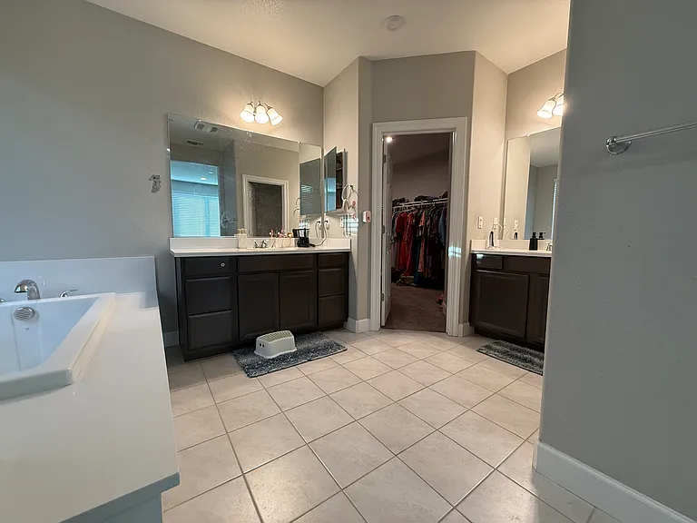 672 Chimes St — Photo 21