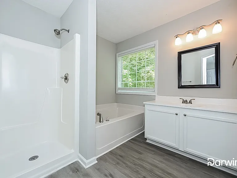 55 Shenandoah Ct — Photo 6