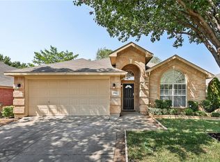 9109 Saranac Trl, Fort Worth, TX 76118