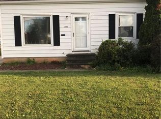 19301 Homeway Rd, Cleveland, OH 44135