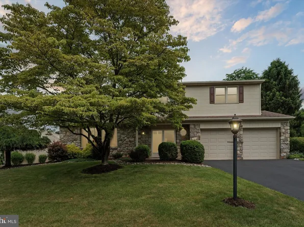 32 Covey Ln, Holland, PA 18966