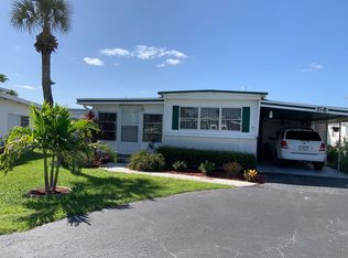 27 Janice Ave, Tavares, FL 32778