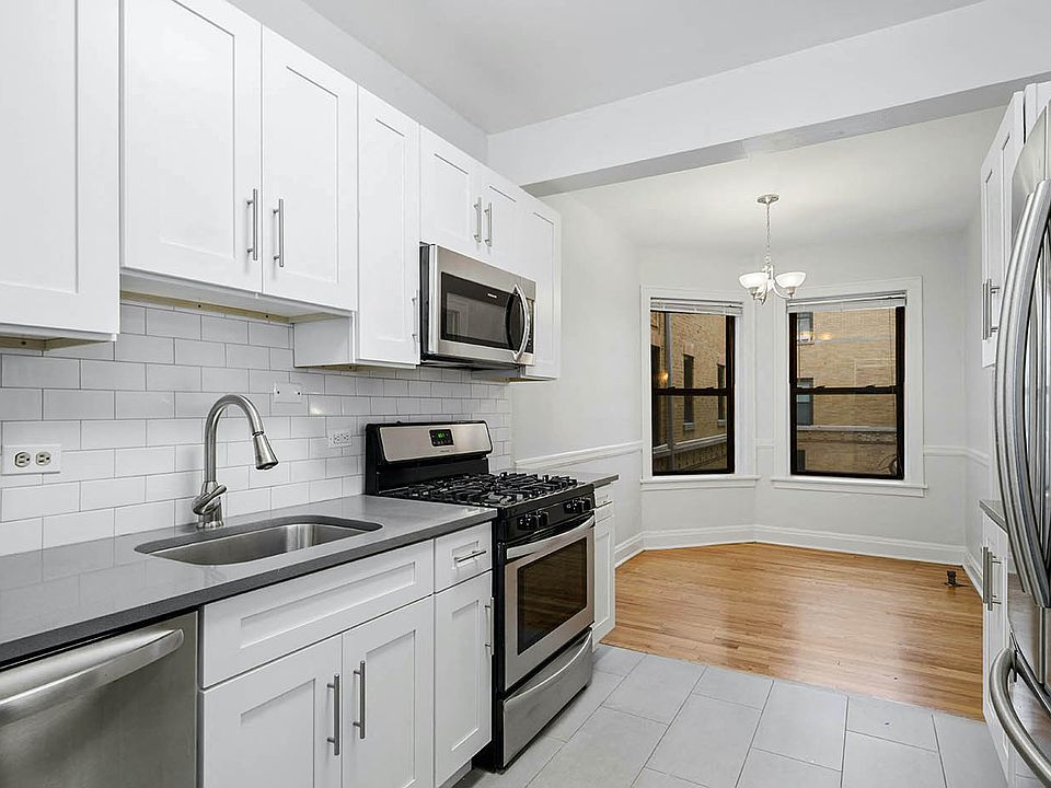 1st image of 529-41 W Wellington Ave #970911