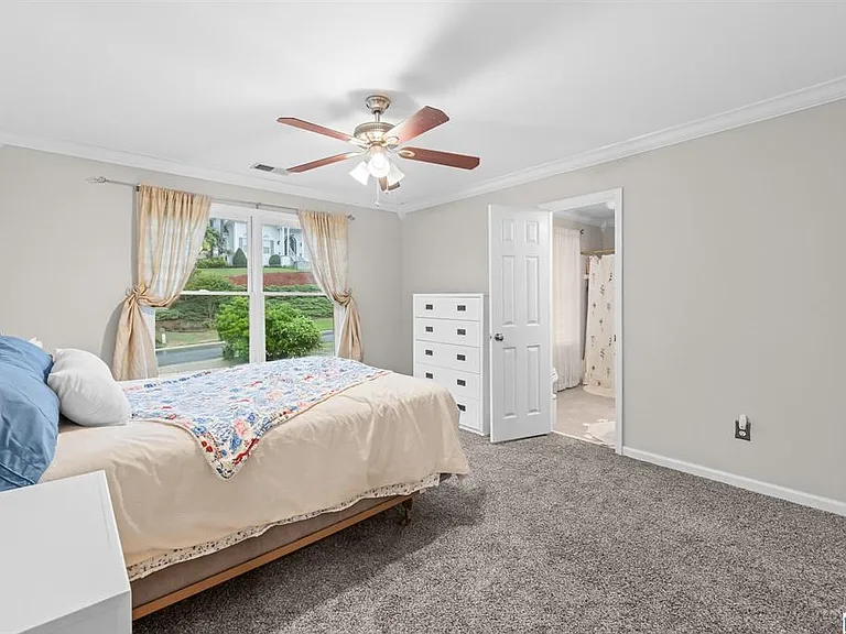 504 Hillock Trce — Photo 30