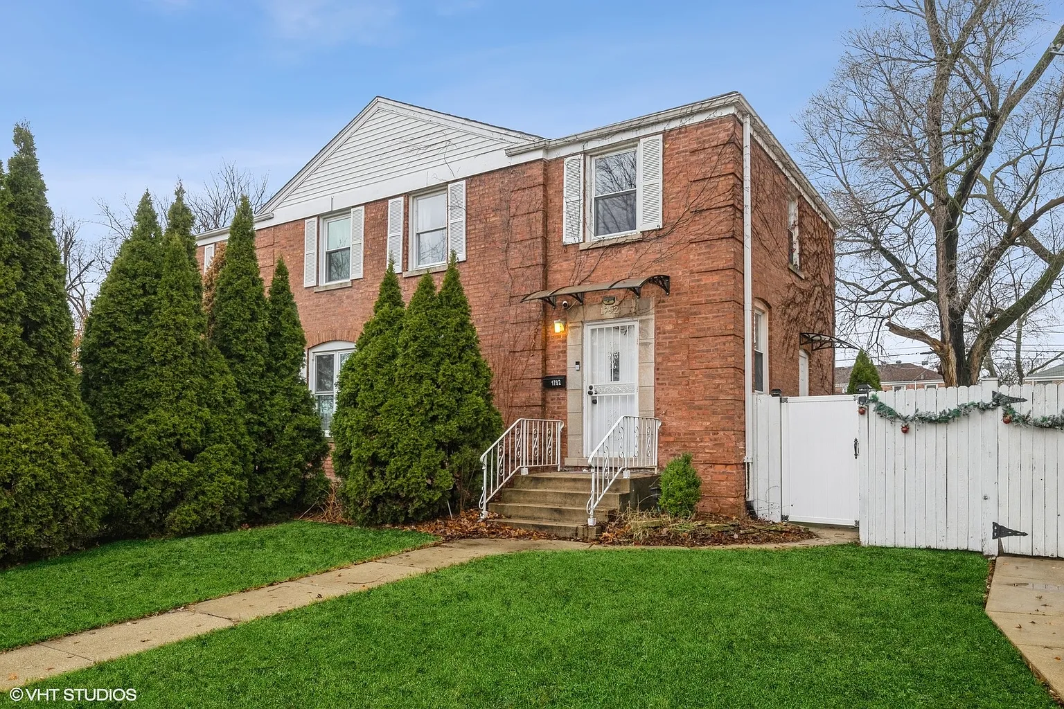 1792 Orchard St photo 1