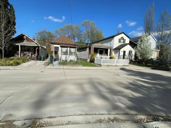 25 Madelaine Ave, Toronto, ON M1L 2X5