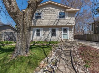 8516 Westminster Dr, Sturtevant, WI 53177