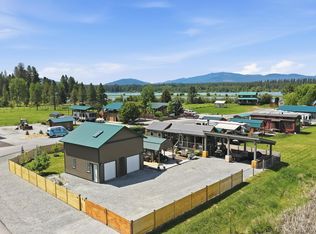 100 Guinevere Dr, Usk, WA 99180