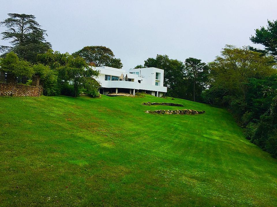 set atop rolling hills