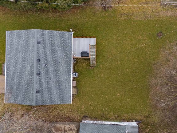 5th image of 1009 S Hinshaw Ave
