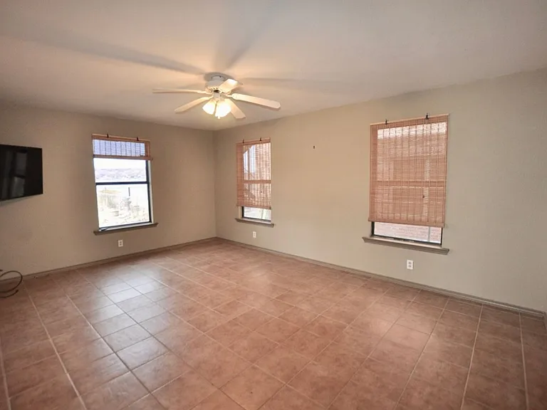 1937 E Lake Dr — Photo 16