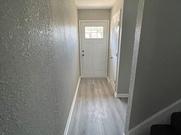 3rd image of 1604 E Elm Ter