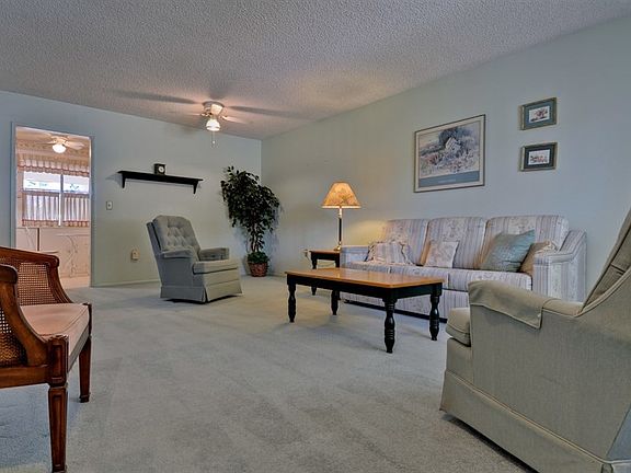 4th image of 10925 W Thunderbird Blvd