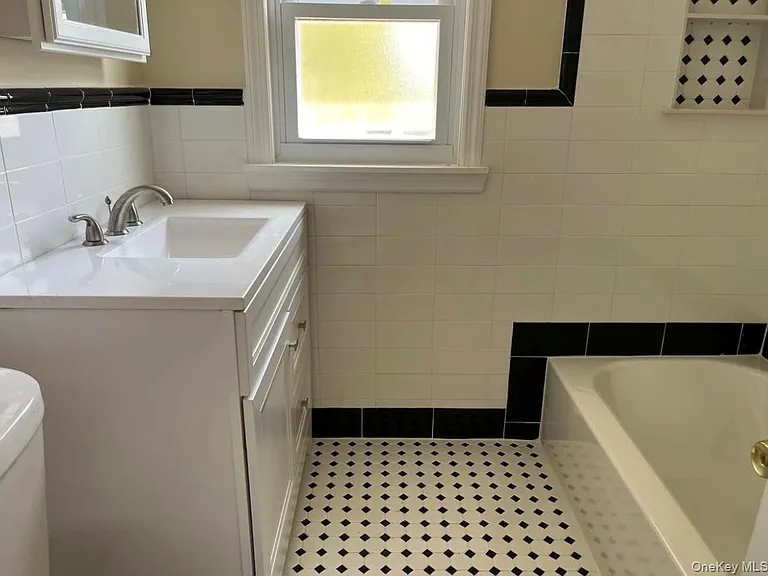 1539 Park Ave — Photo 14