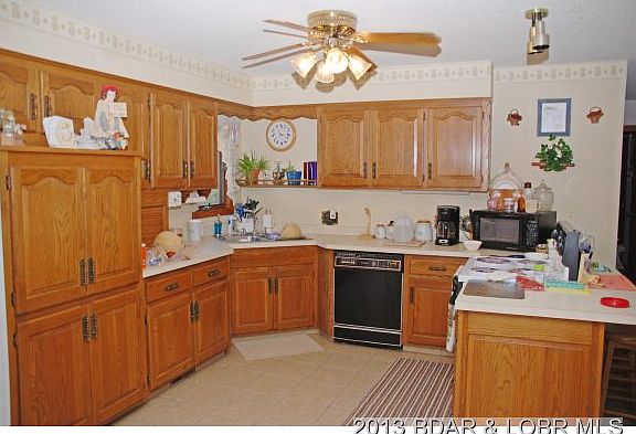 5th image of 124 Moorview Dr