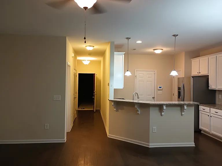247 Cypress Hill Ln — Photo 7