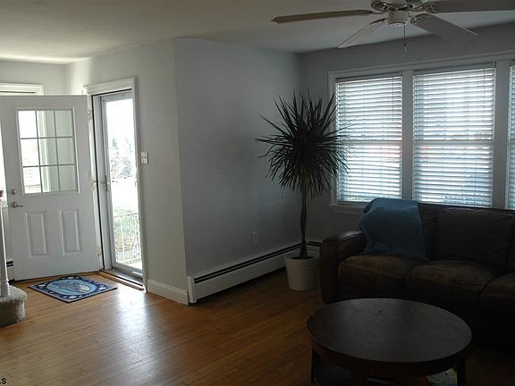 3rd image of 1745 Bay Ave