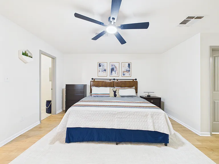 7836 Bateman Ln — Photo 23