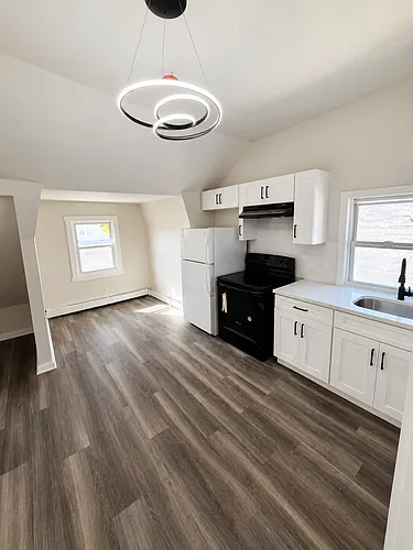 21 Eckert Ave Photo 1