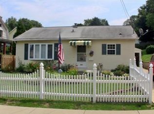 430 6th St, Oakmont, PA