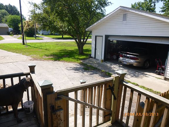 4th image of 712 W Belle Ave