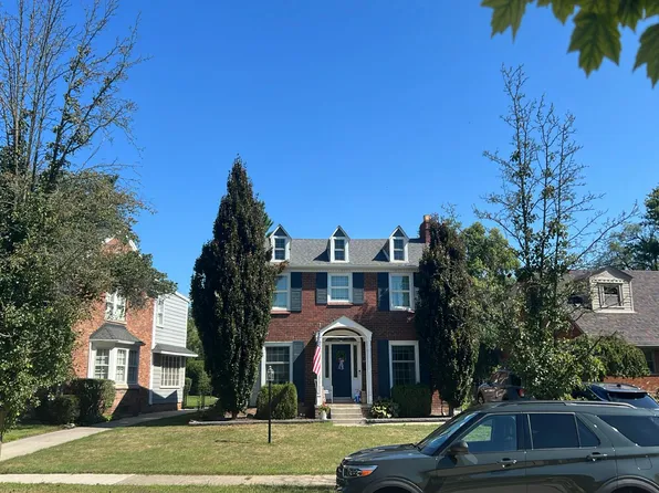 24600 Winona St, Dearborn, MI 48124