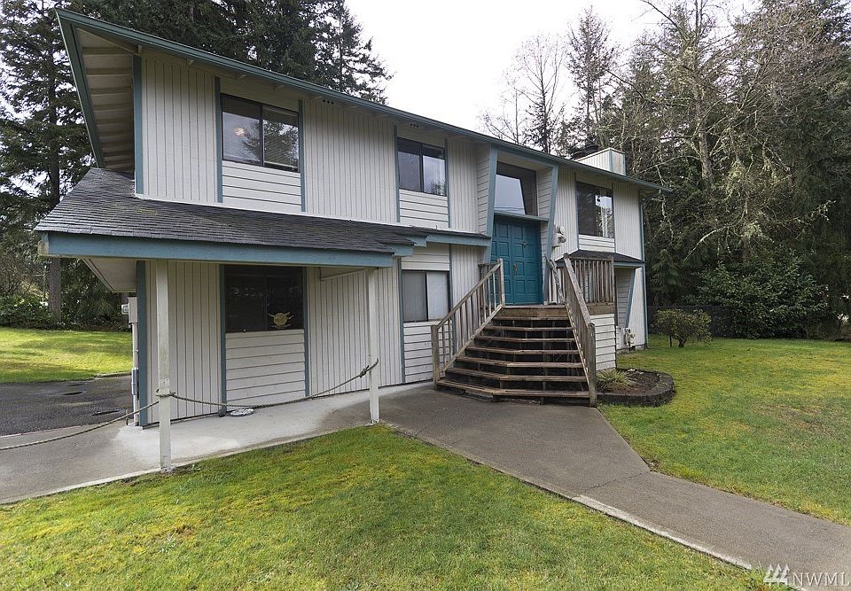 1st image of 5121 Yearley Dr NE