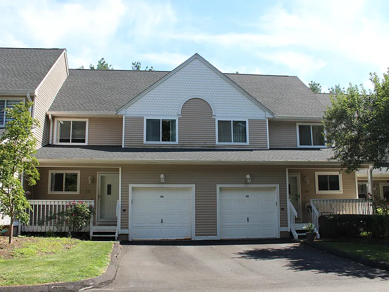75 Florence Way — Photo 30