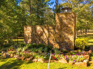 Grey Feather Rd, Huntsville, TX 77340