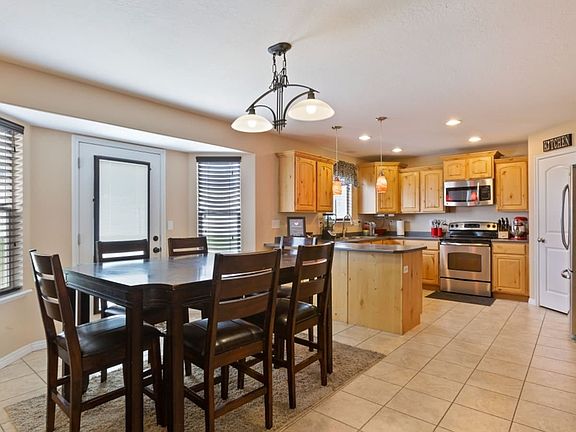 2nd image of 4109 S Captains St
