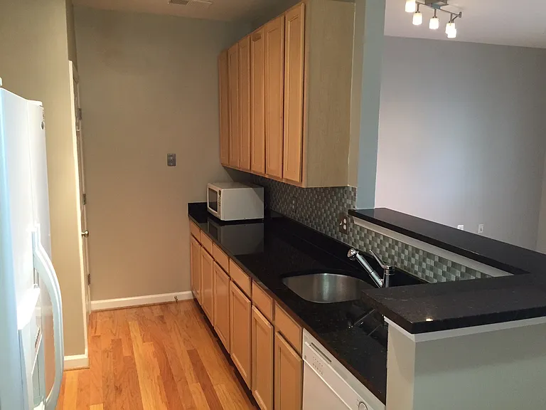 42537 Rockrose Sq — Photo 4