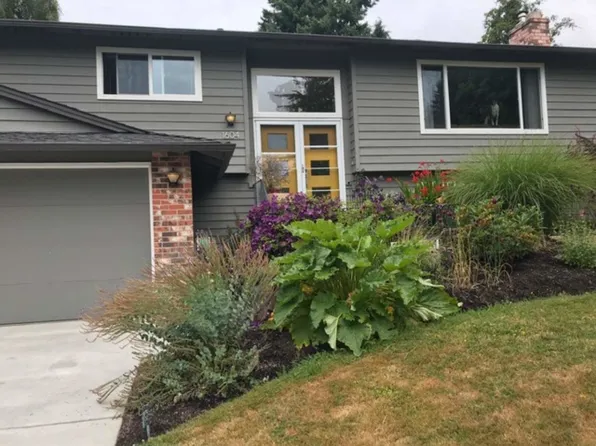 1604 NW 198th St, Seattle, WA 98177