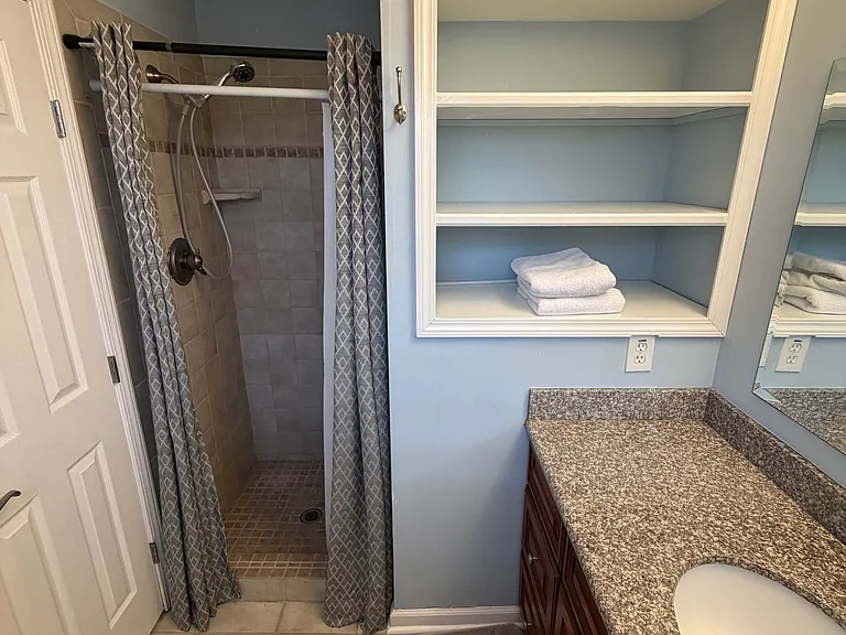 6108 Rosalie Ct — Photo 15
