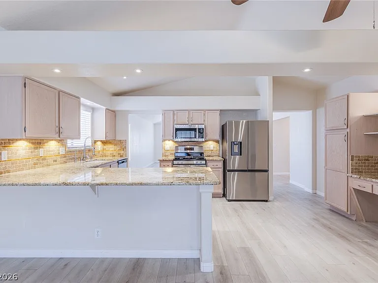 7812 Wedlock Ln — Photo 4