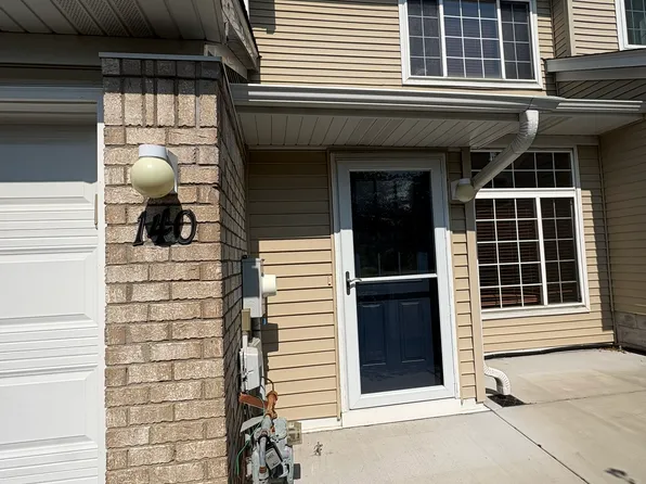 2200 Ranchview Ln N Unit 140, Plymouth, MN 55447