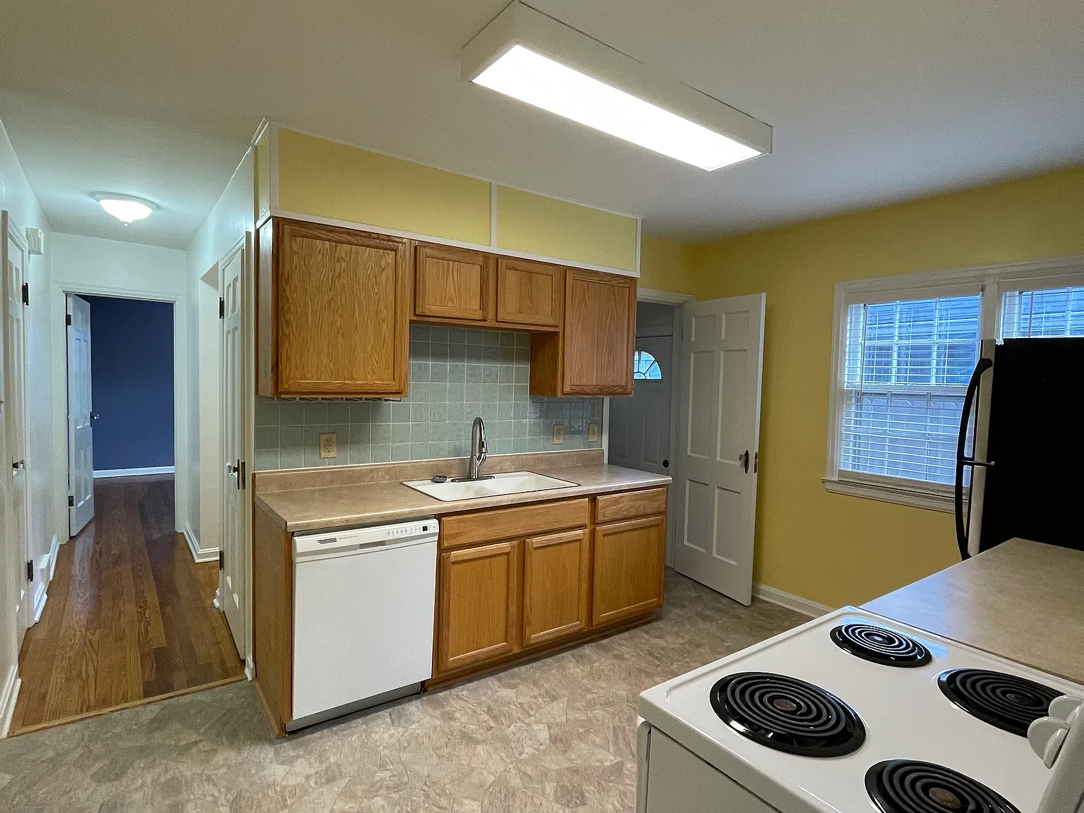 2 bed, 1246 sqft, $1,350 — Photo 4