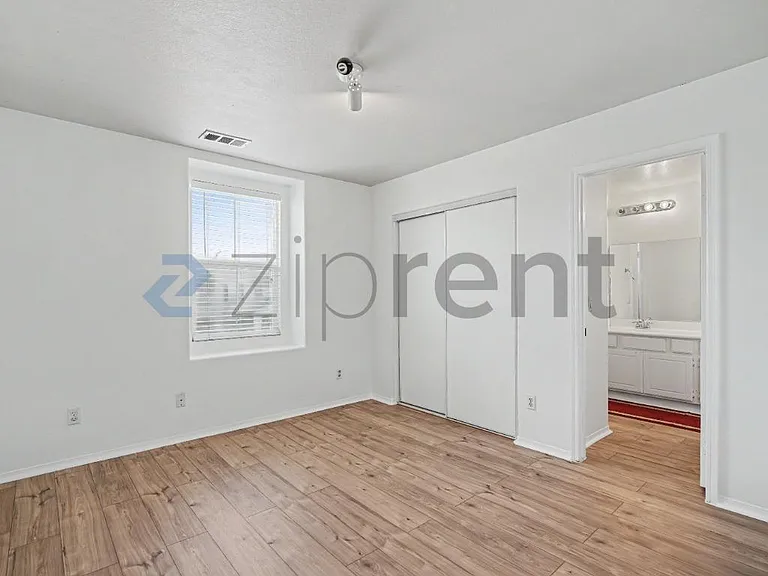 1854 Bankstown Way — Photo 29
