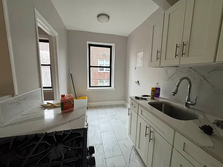 140-70 Ash Ave #602 — Photo 8