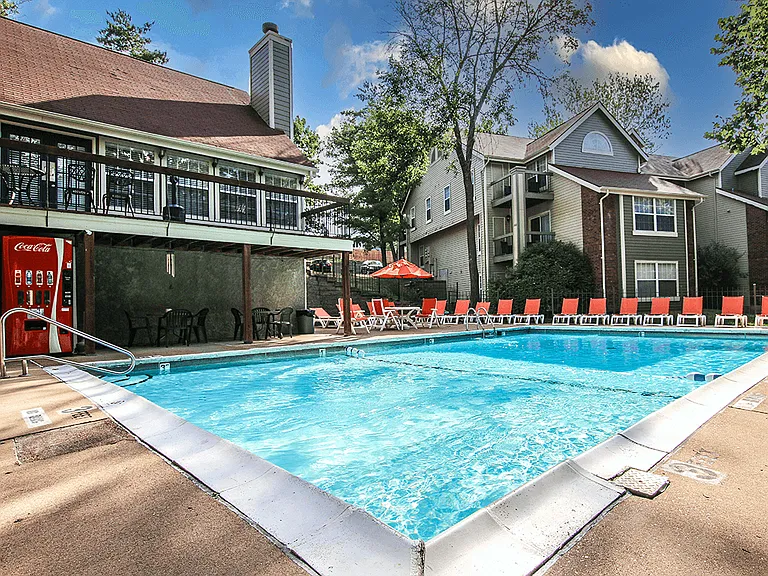 Sparkling Swimming Pool!