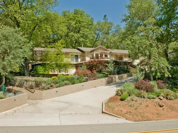 17082 Brewer Rd, Grass Valley, CA 95949