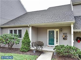 1st image of 40 Lakeview Ct