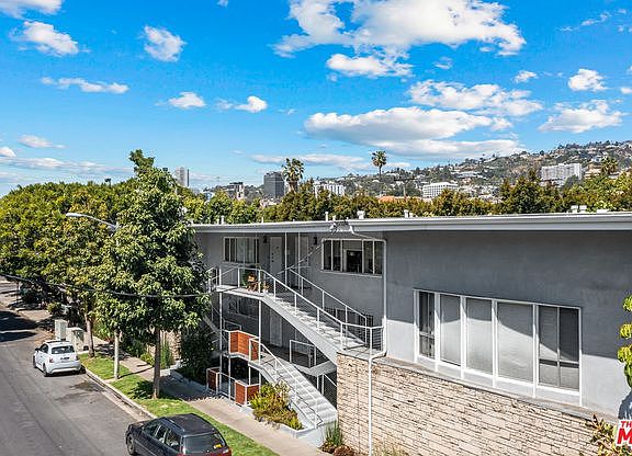 2nd image of 8555 Sherwood Dr APT 2