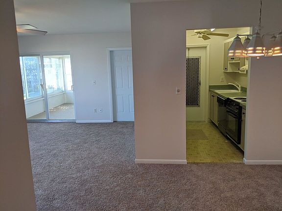 4th image of 125 South Blvd APT 2D