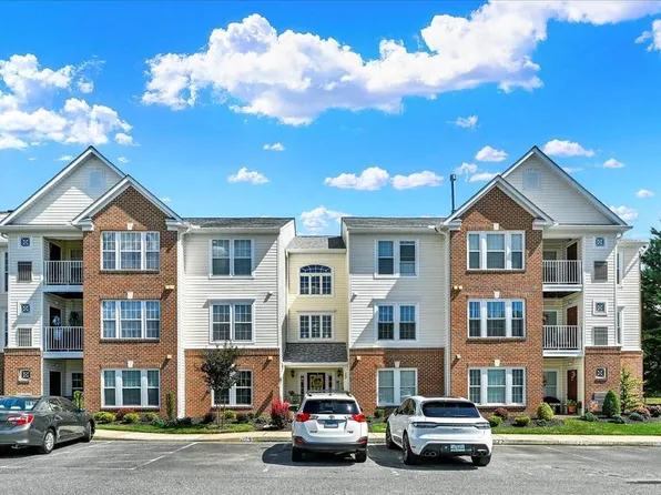 13 Brook Farm Ct Unit 13L, Perry Hall, MD 21128