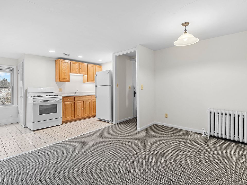 1st image of 304 Dartmouth St APT 4