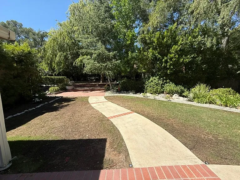 4907 Ocean View Blvd — Photo 26