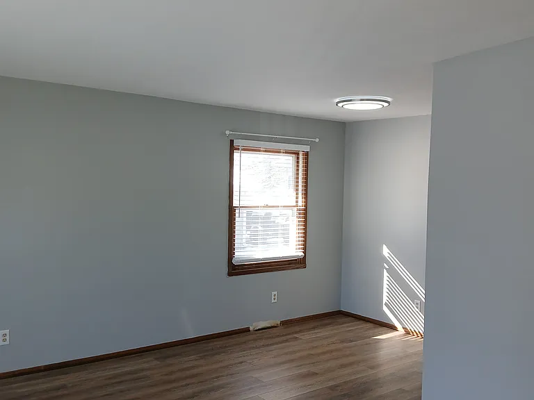 1556 River Highlands Dr — Photo 4