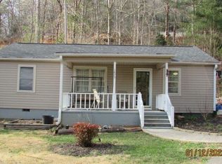 1475 Abe Cove Rd, Hiawassee, GA 30546